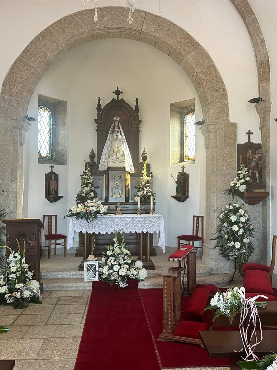 Decoración floral de una boda realizada por la floristería de Vigo