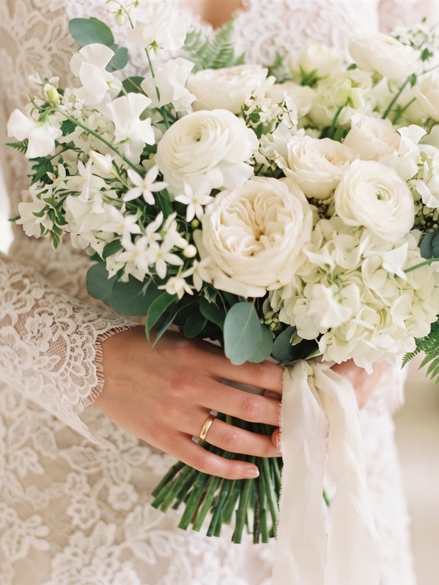 Ramo de novia elaborado a medida en la floristería de Vigo