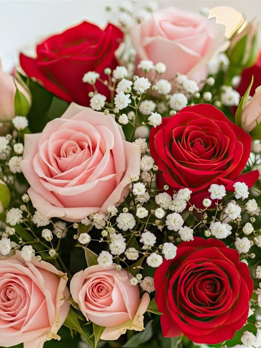 Ramo de rosas rojas elaborado en la floristería de Vigo